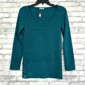 NWOT Blue Sketch Women’s Teal Long Sleeve Scoop Neck Top